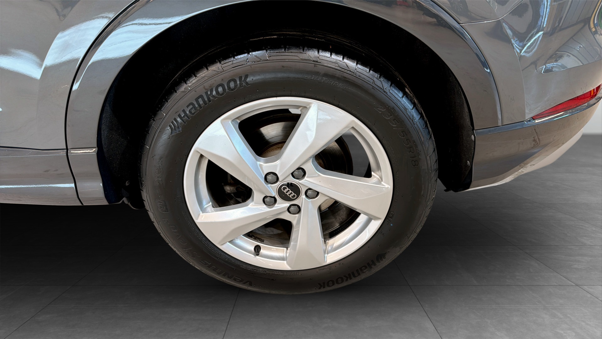 Audi Q3 WCD08E