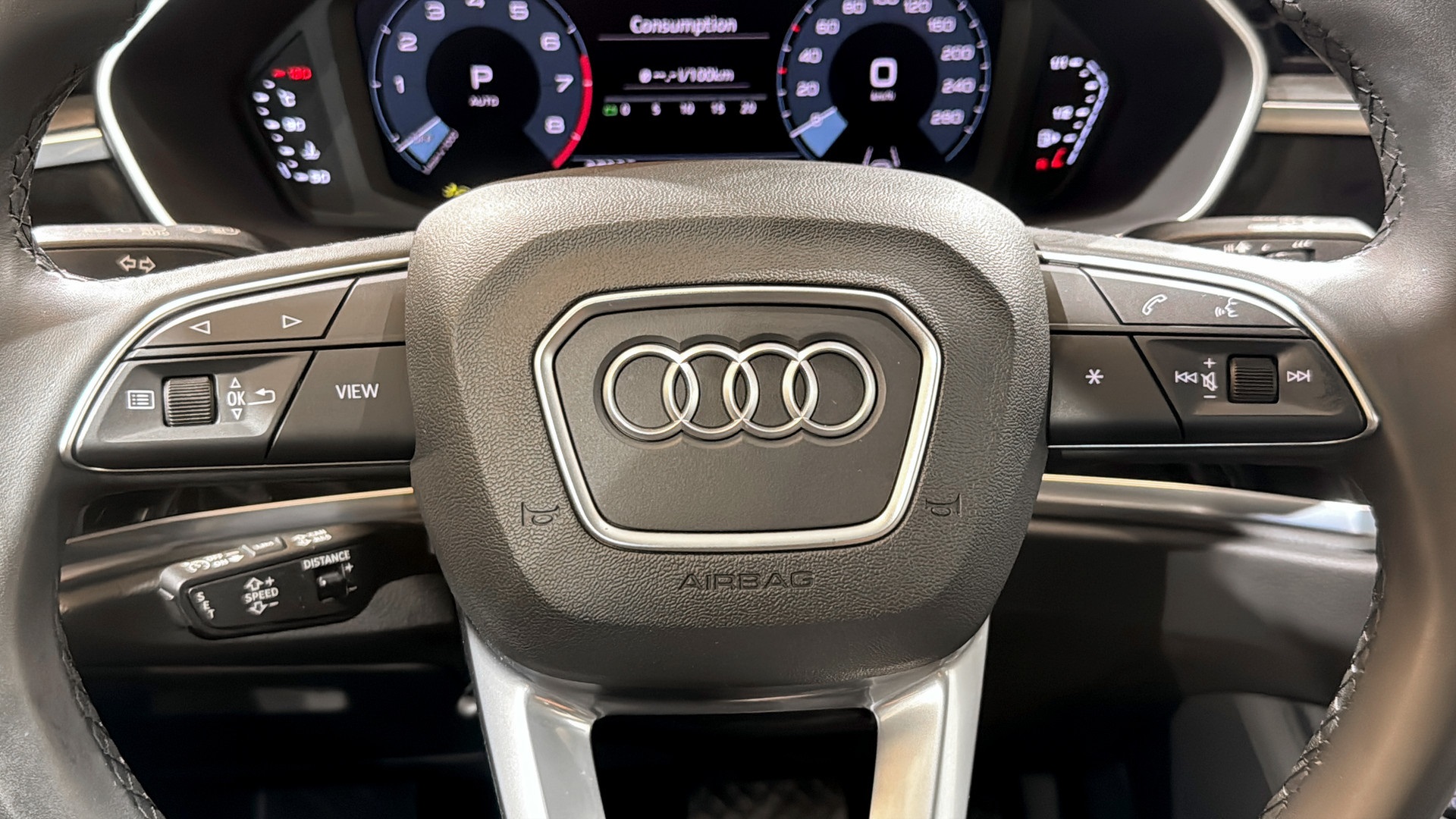 Audi Q3 WCD08E