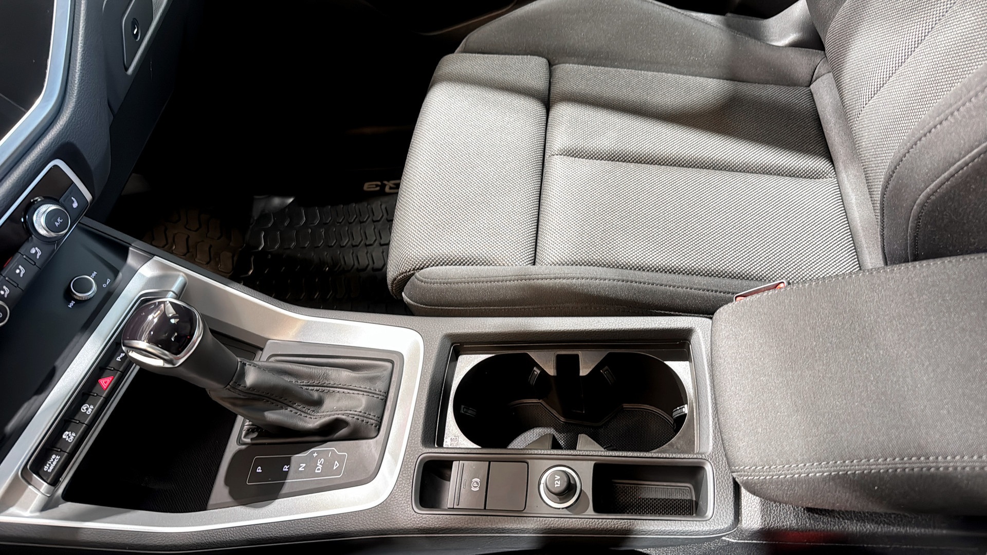Audi Q3 WCD08E