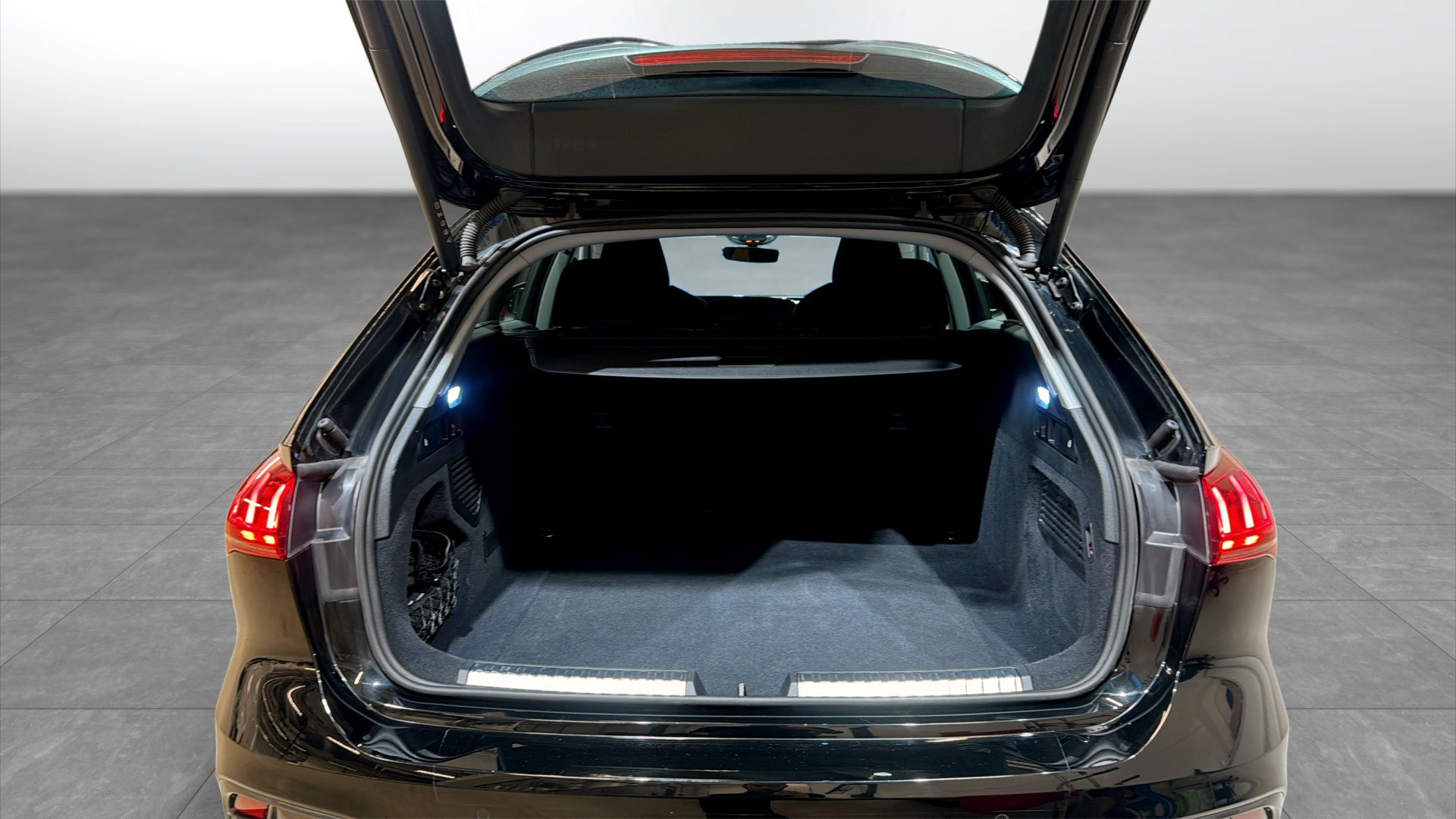 Audi A5 Avant WCE55M