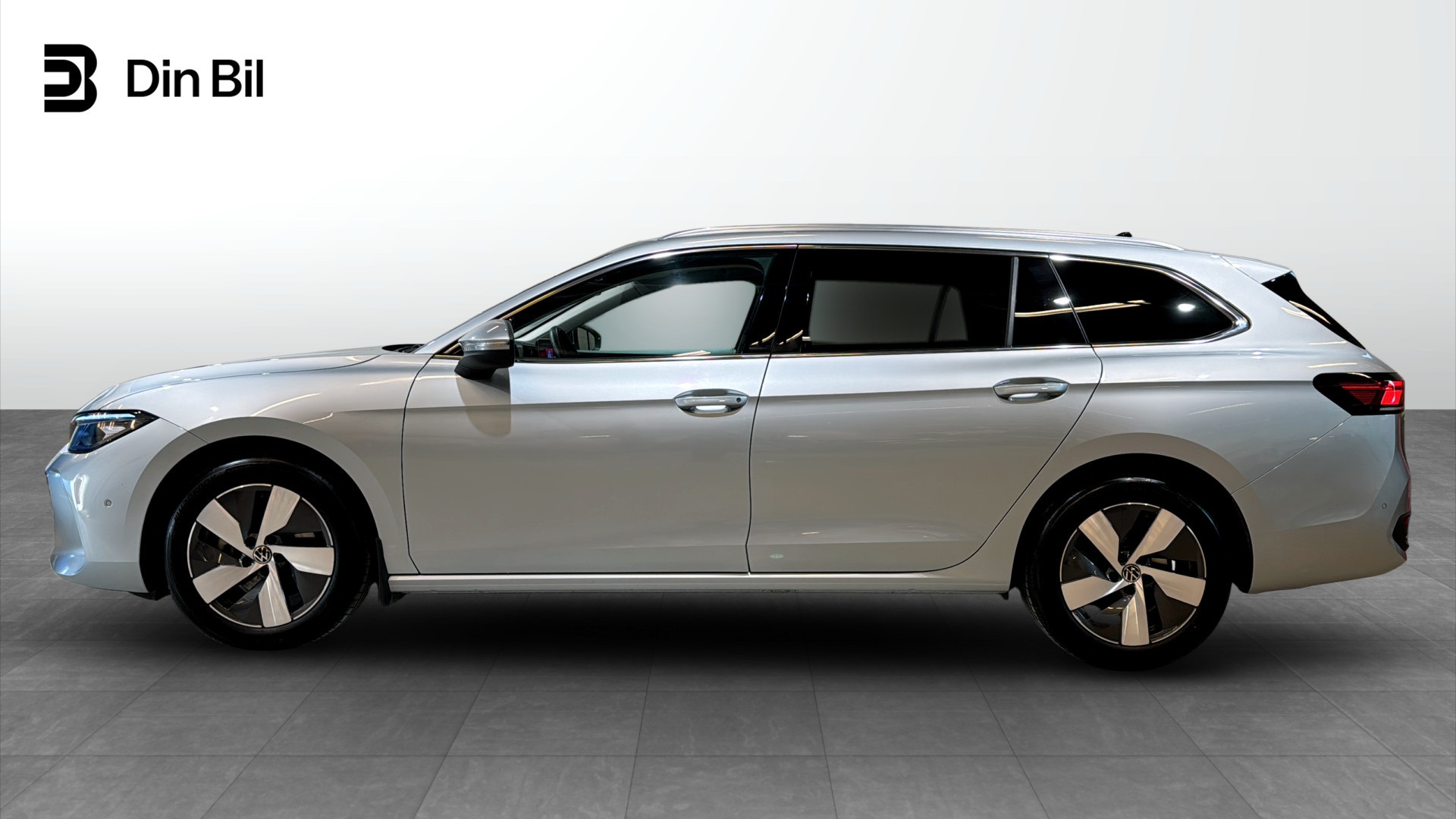 Volkswagen Passat Sportscombi WCF45R