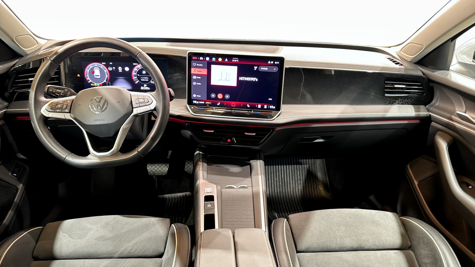 Volkswagen Passat Sportscombi WCF45R
