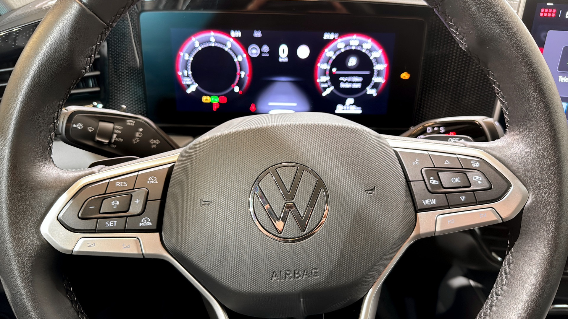 Volkswagen Passat Sportscombi WCF45R