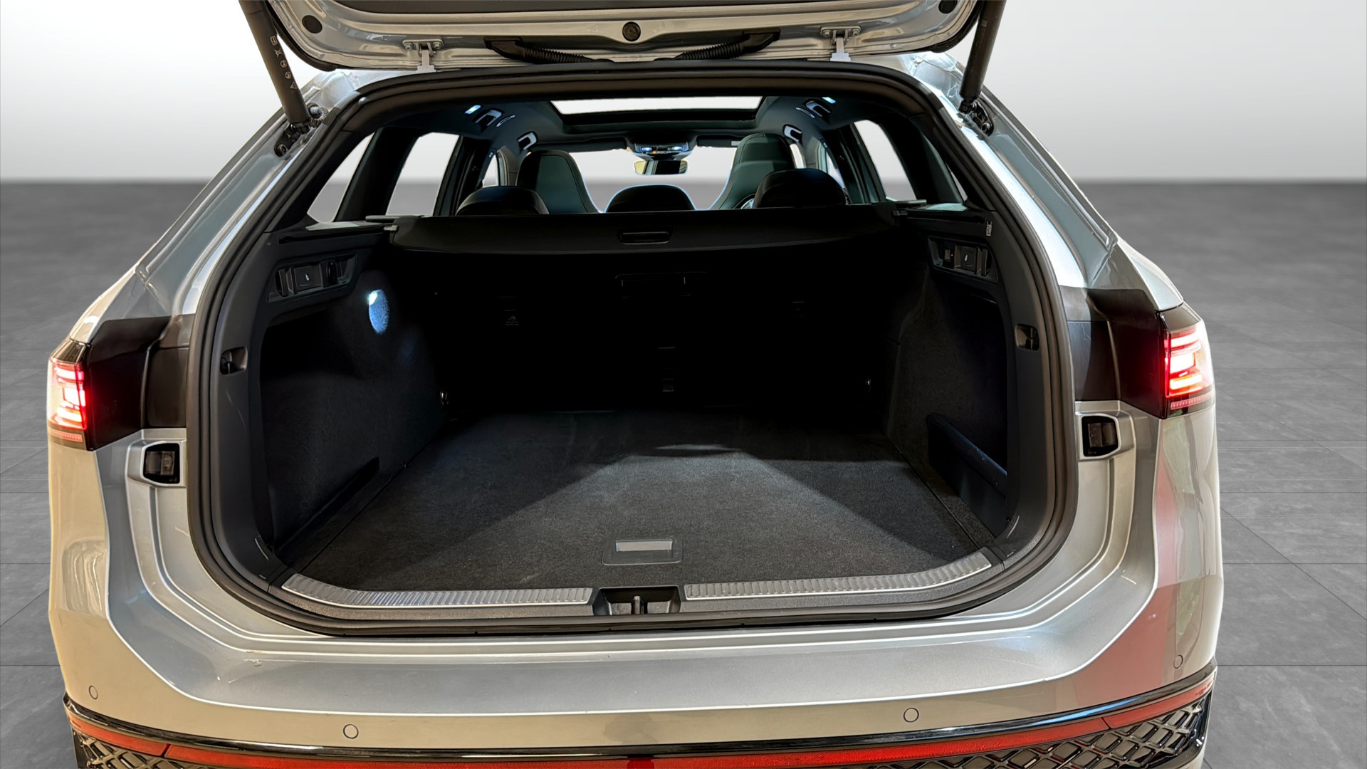 Volkswagen Passat WCF93L