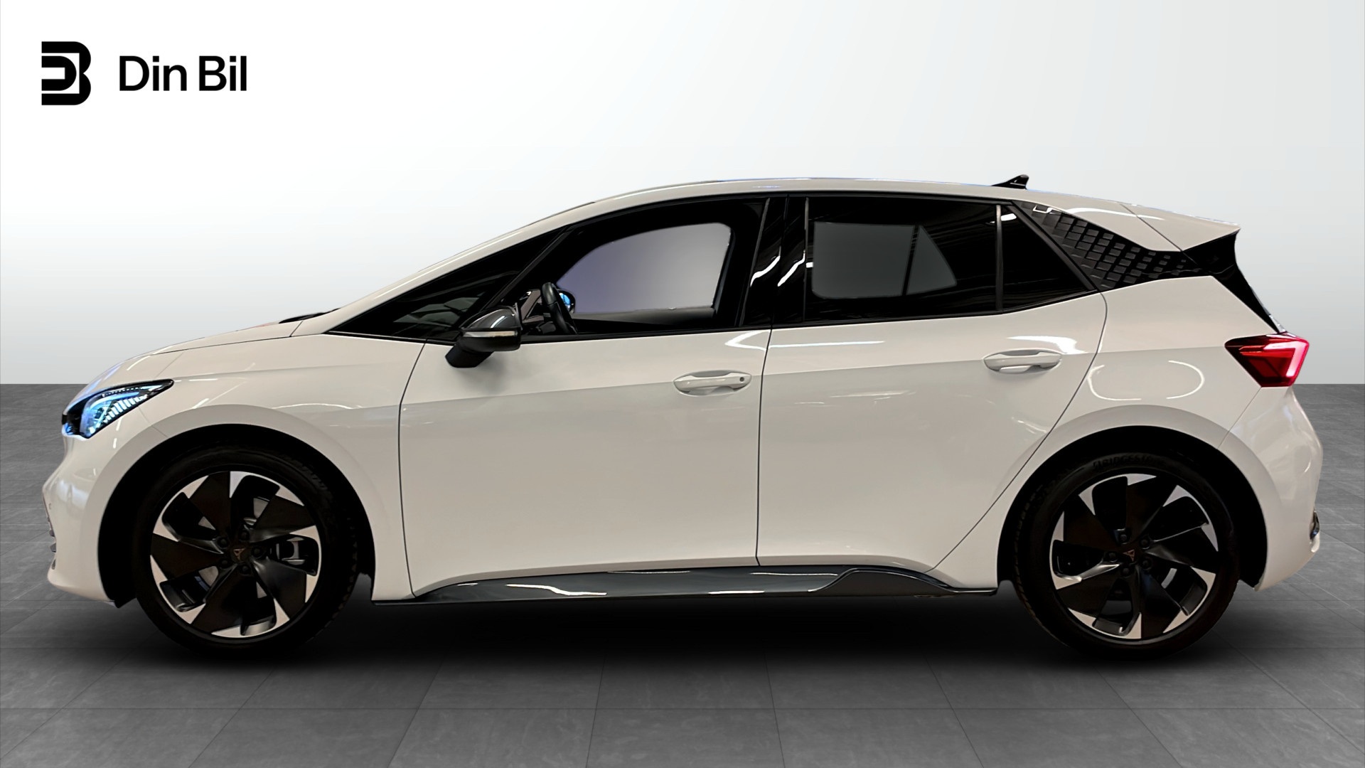 CUPRA Born WCG02X
