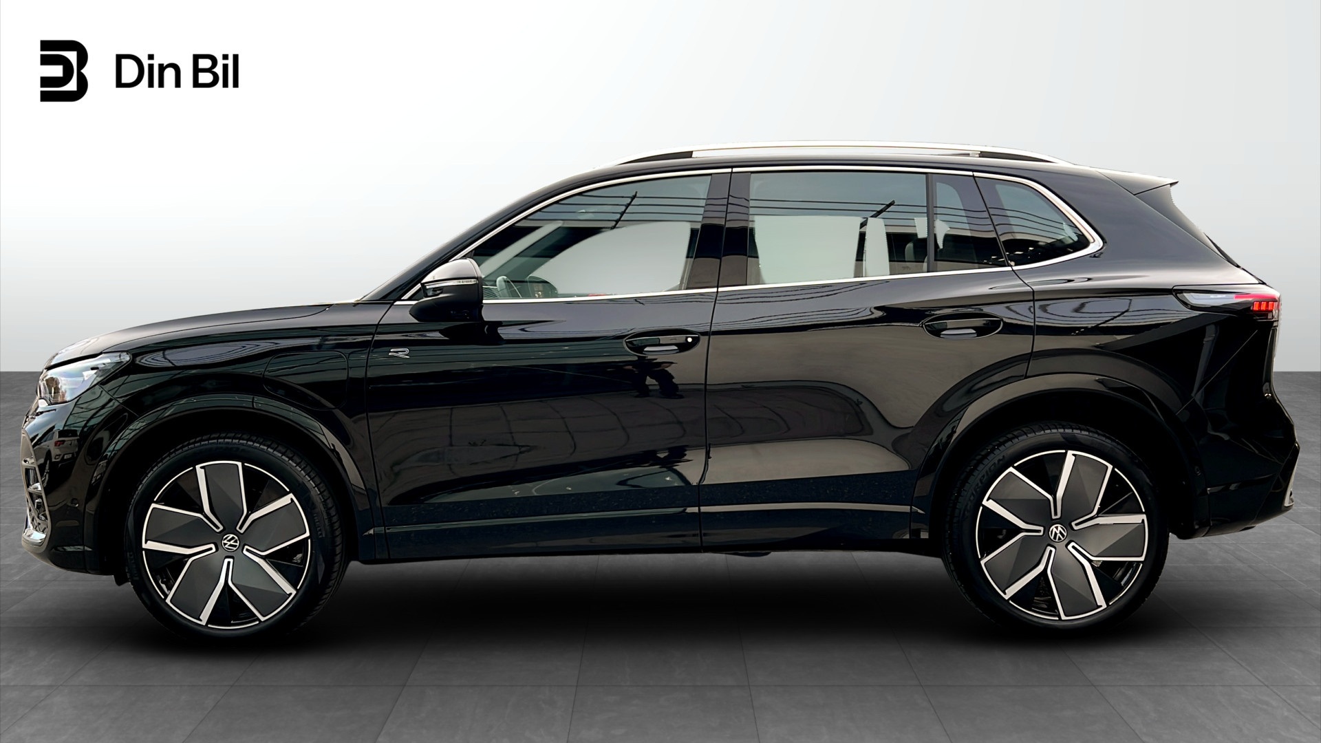 Volkswagen Tiguan WCG90J