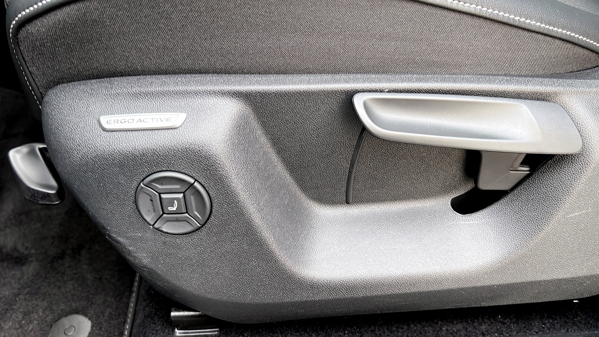 Volkswagen Tiguan WCG90J