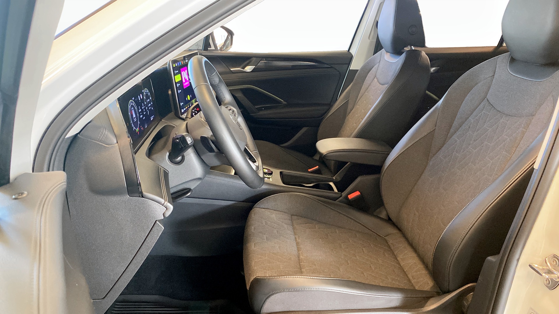 Volkswagen Tiguan WCH63L