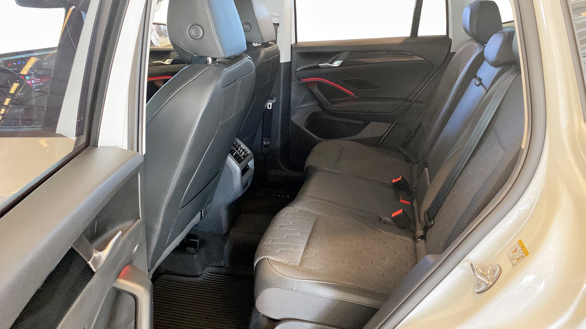 Volkswagen Tiguan WCH63L