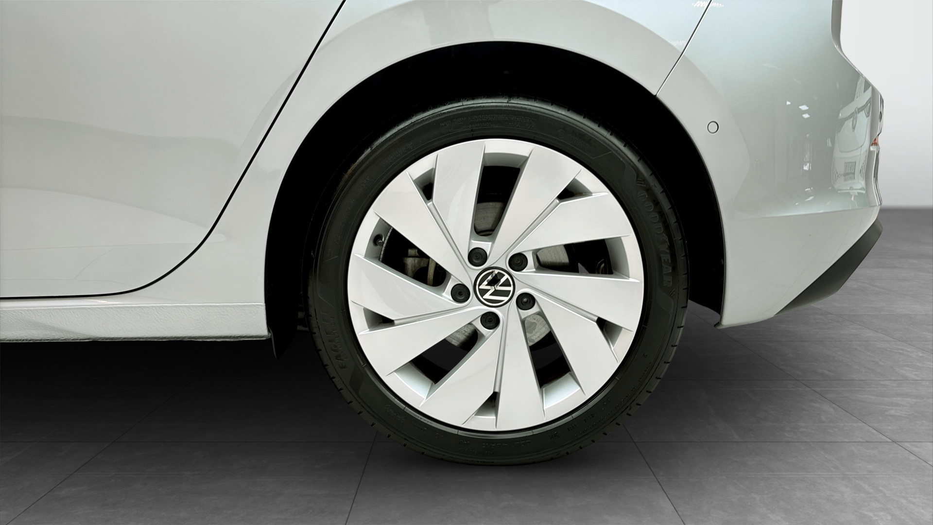 Volkswagen Golf WCM12T