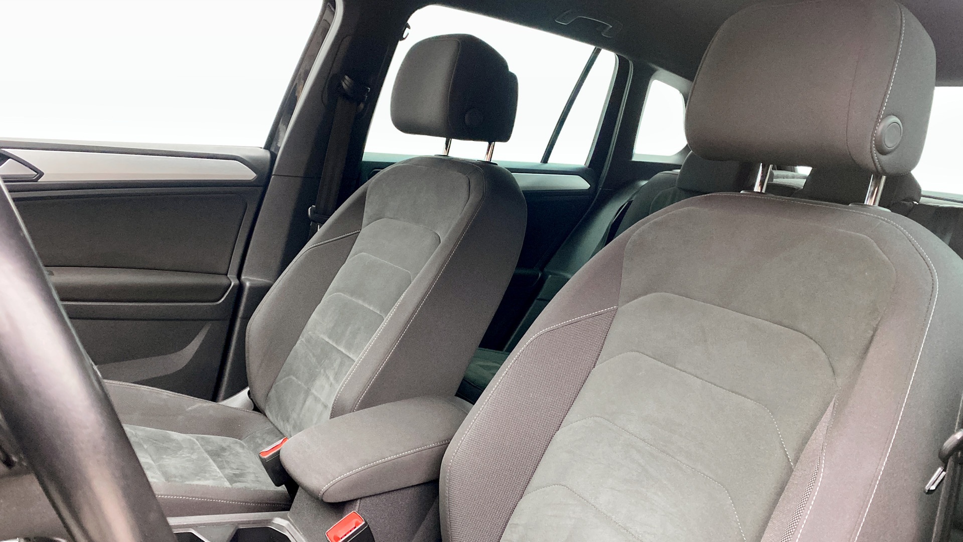 Volkswagen Tiguan WCM80X