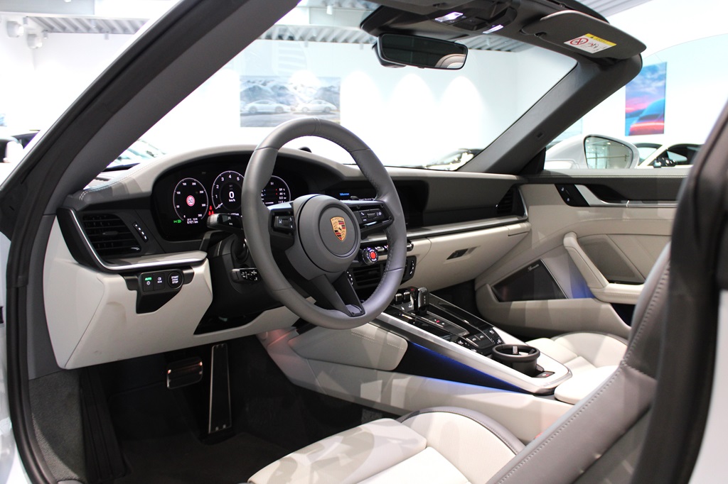 Porsche 911 Targa WCR76L