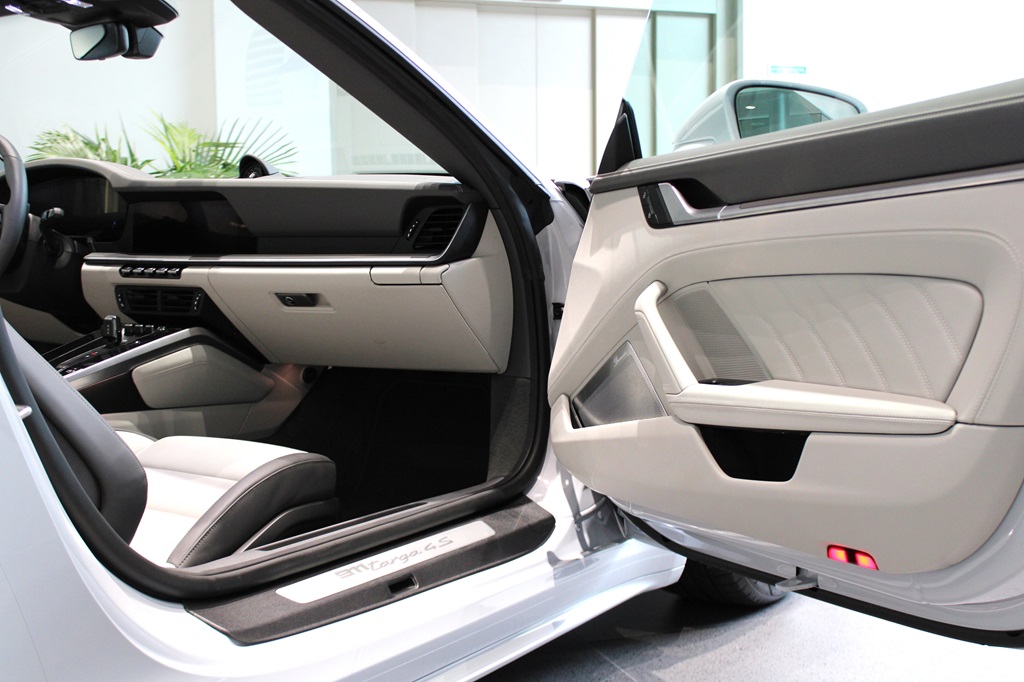 Porsche 911 Targa WCR76L