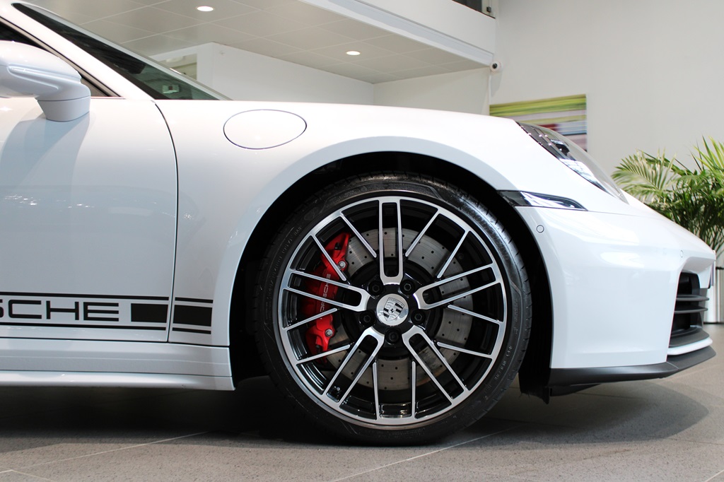 Porsche 911 Targa WCR76L