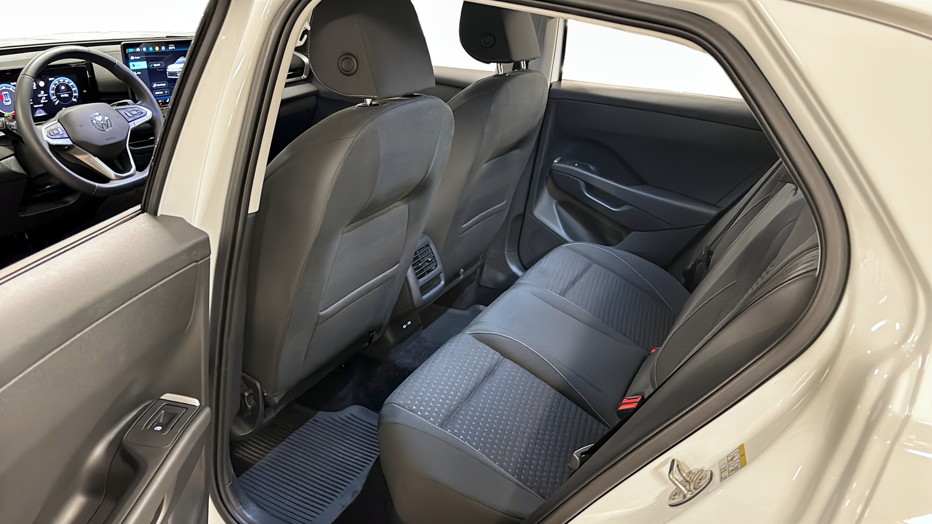 Volkswagen T-Roc WCT99M