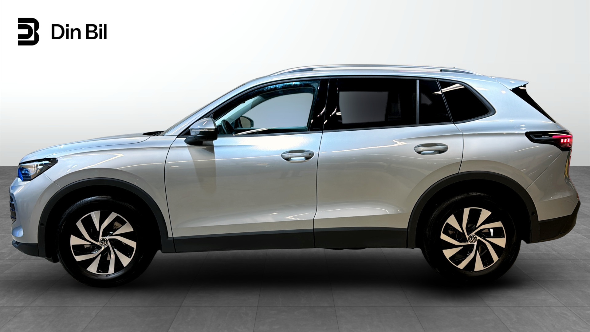 Volkswagen Tiguan WCU16T