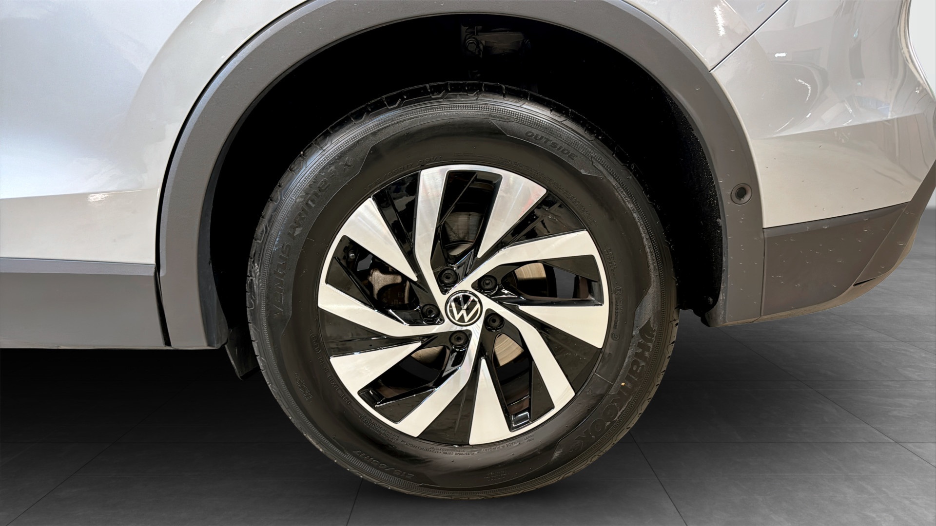 Volkswagen Tiguan WCU16T