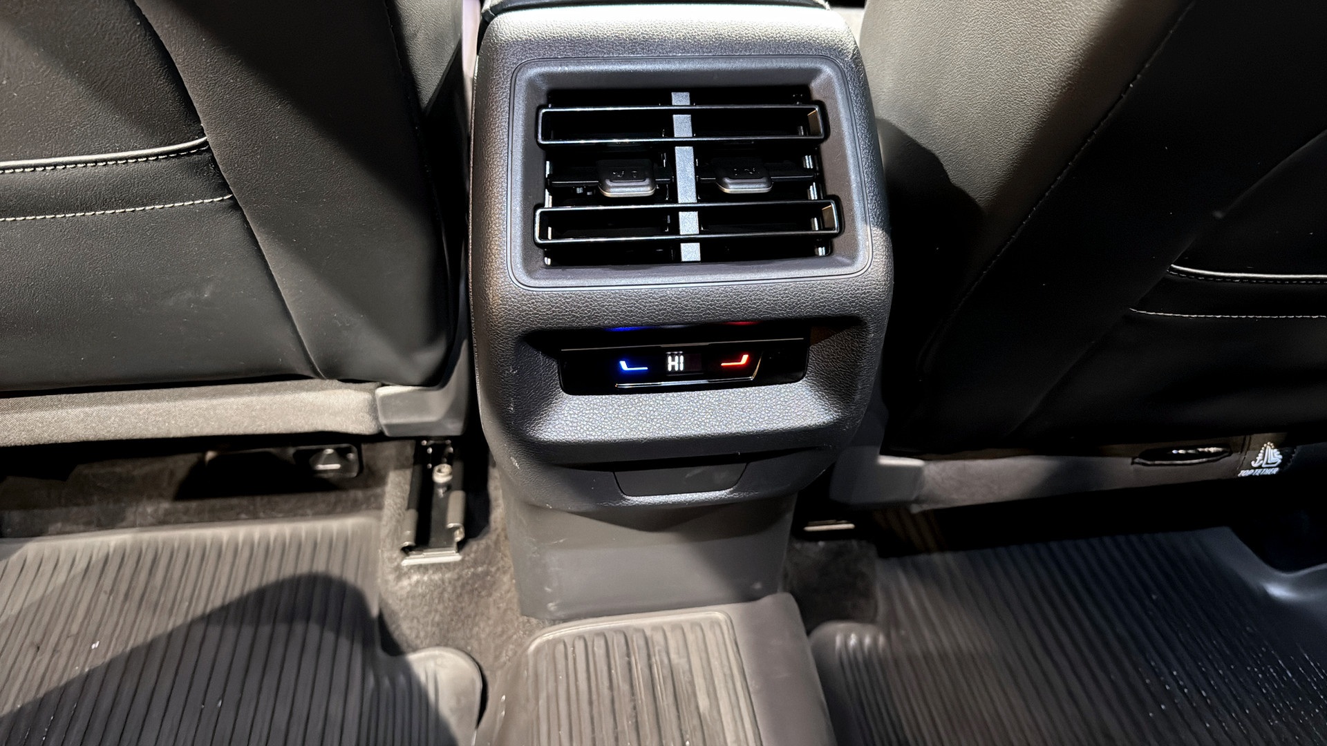 Volkswagen Tiguan WCU16T