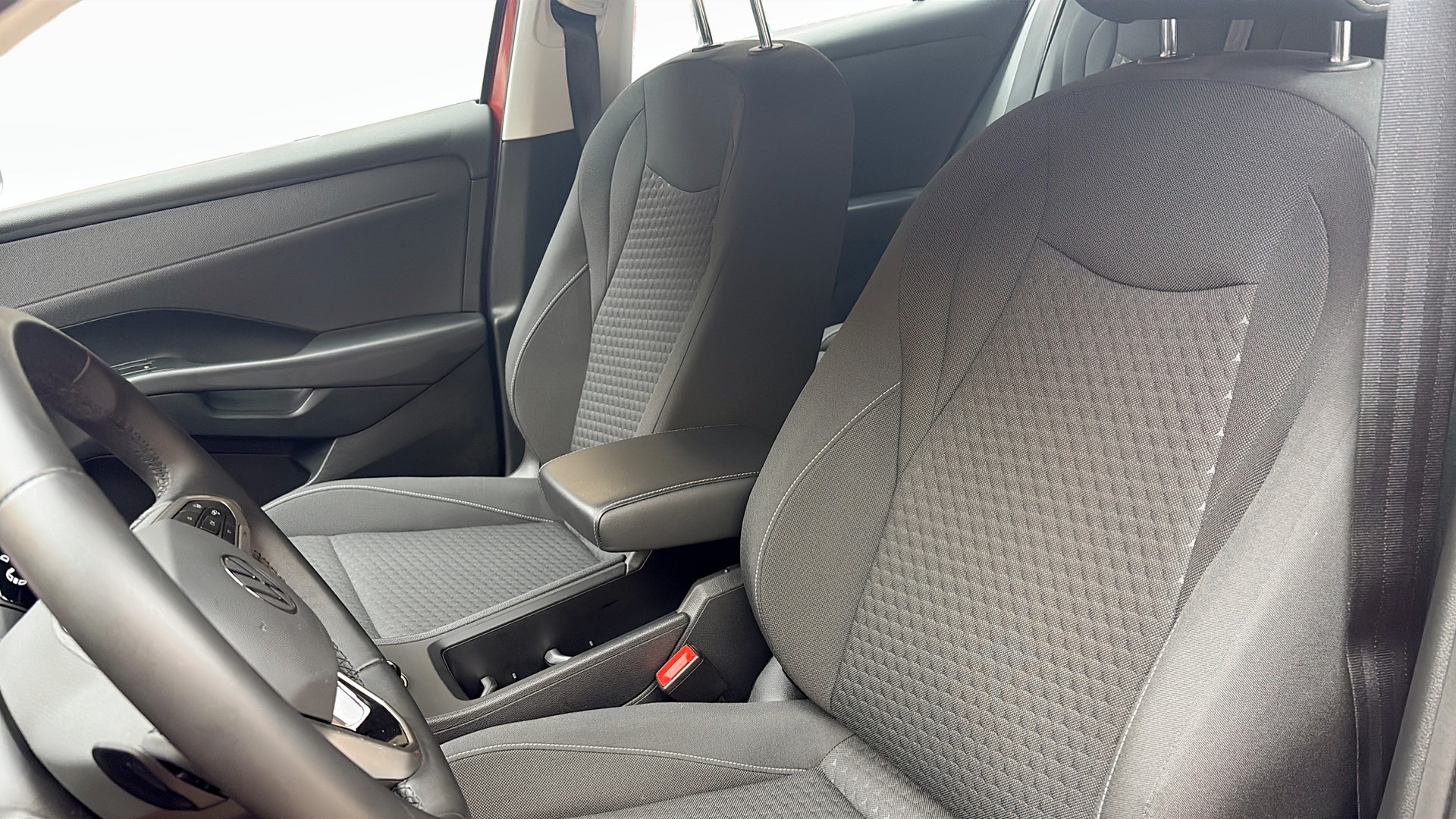 Volkswagen T-Roc WCU42T