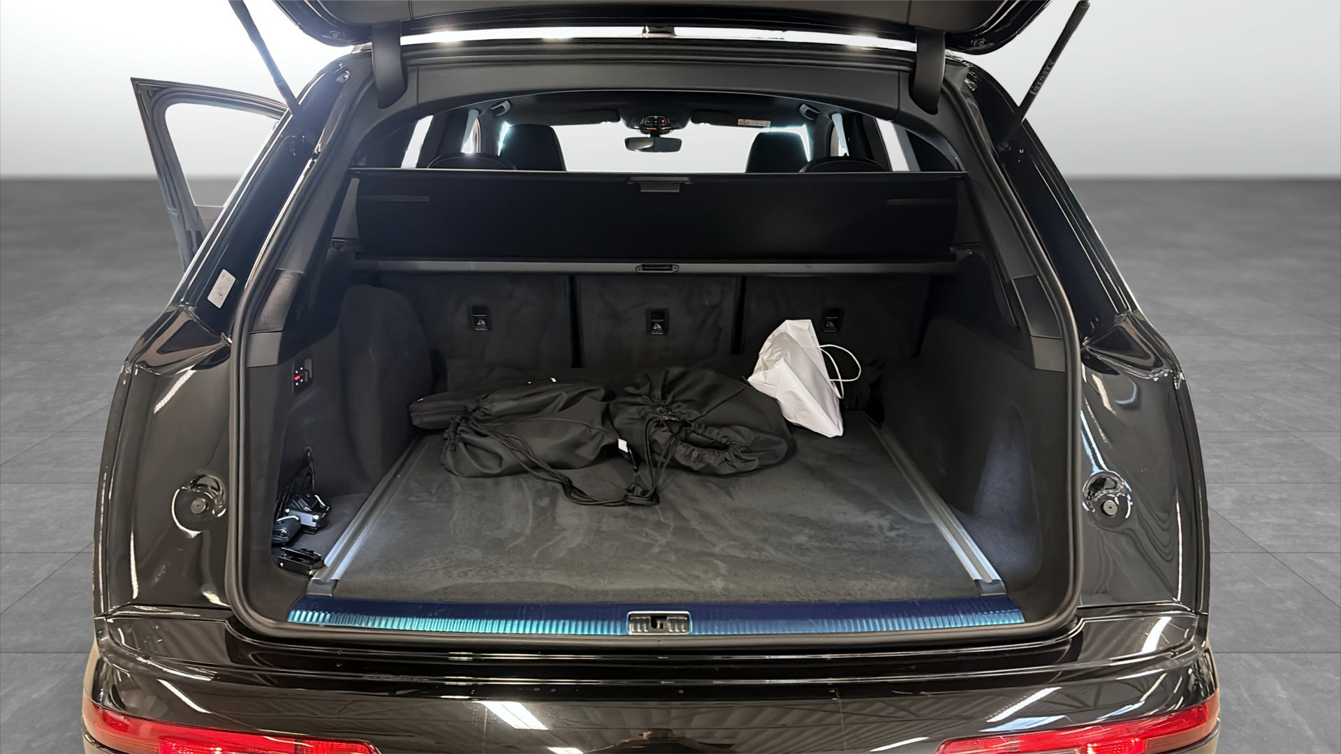 Audi Q7 WCY15K