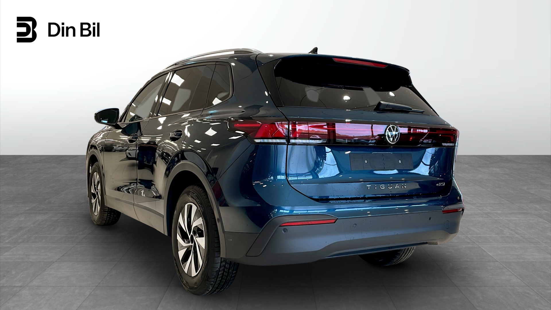 Volkswagen Tiguan WDC42T