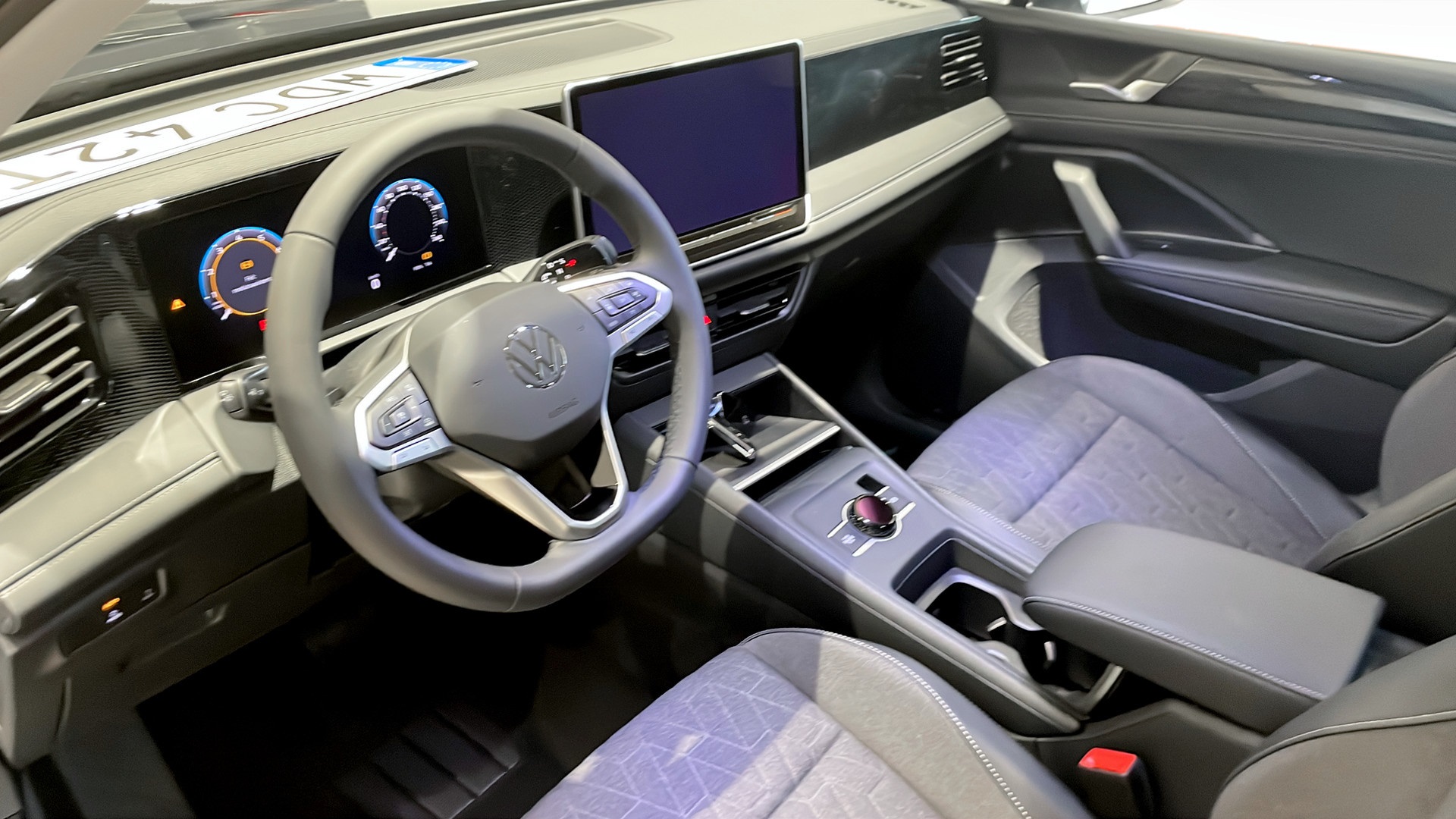 Volkswagen Tiguan WDC42T