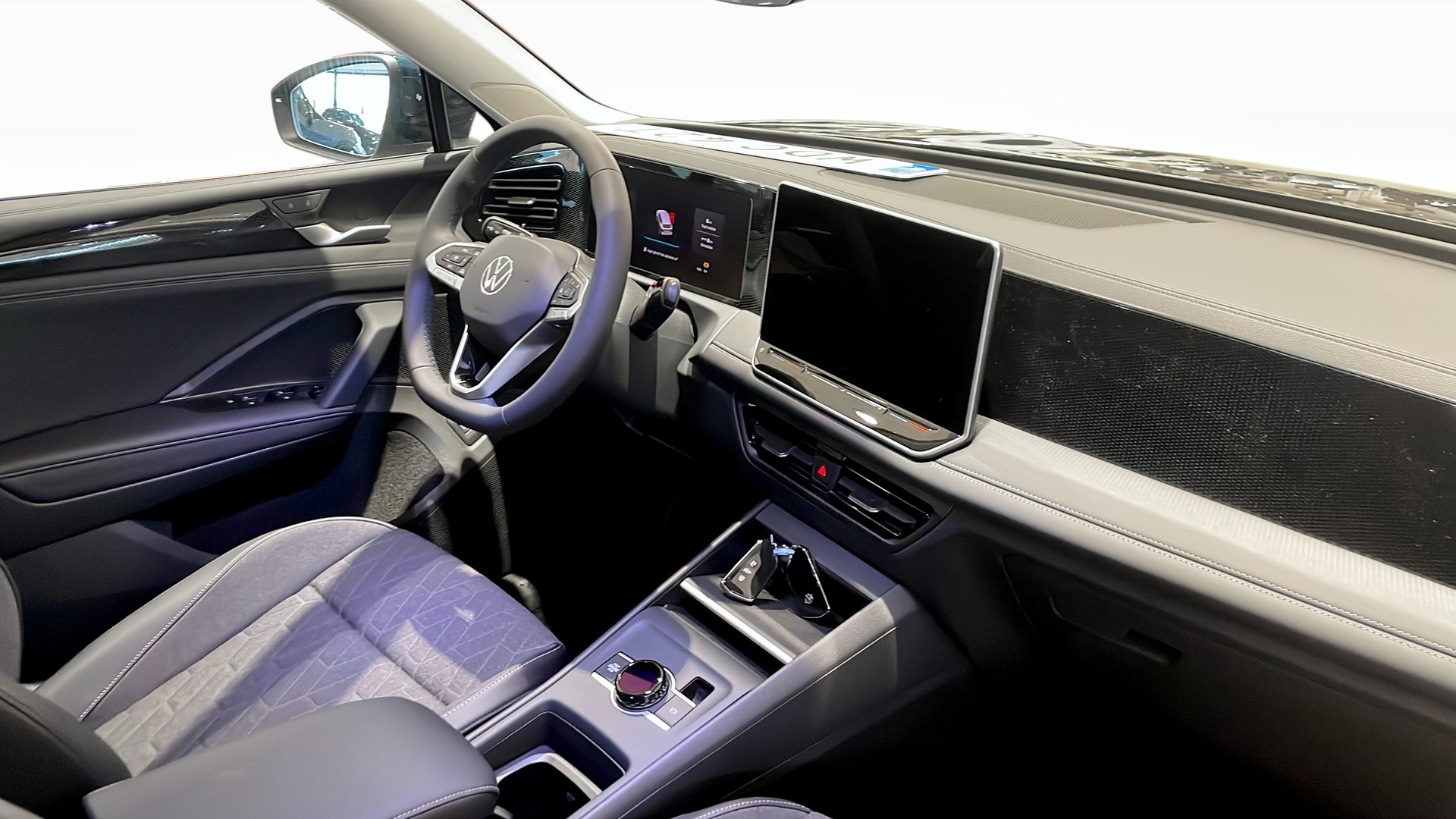 Volkswagen Tiguan WDC42T