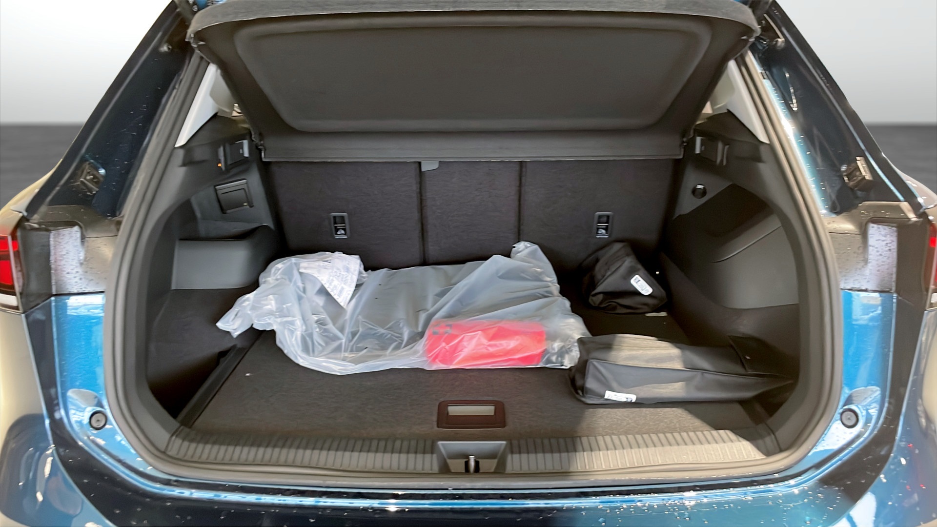 Volkswagen Tiguan WDC42T