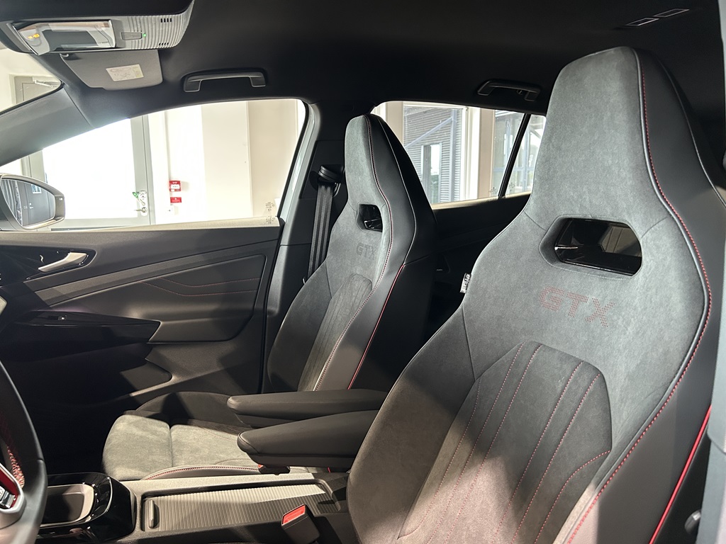 Volkswagen ID.4 WDC43E