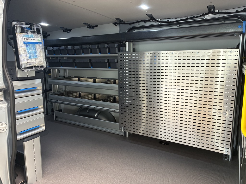 Volkswagen Crafter Skåp kort hjulbas WDC44L