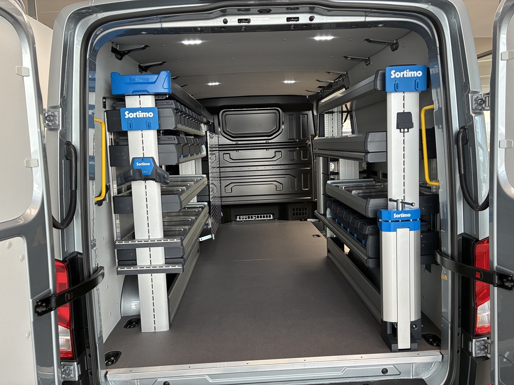 Volkswagen Crafter Skåp kort hjulbas WDC44L