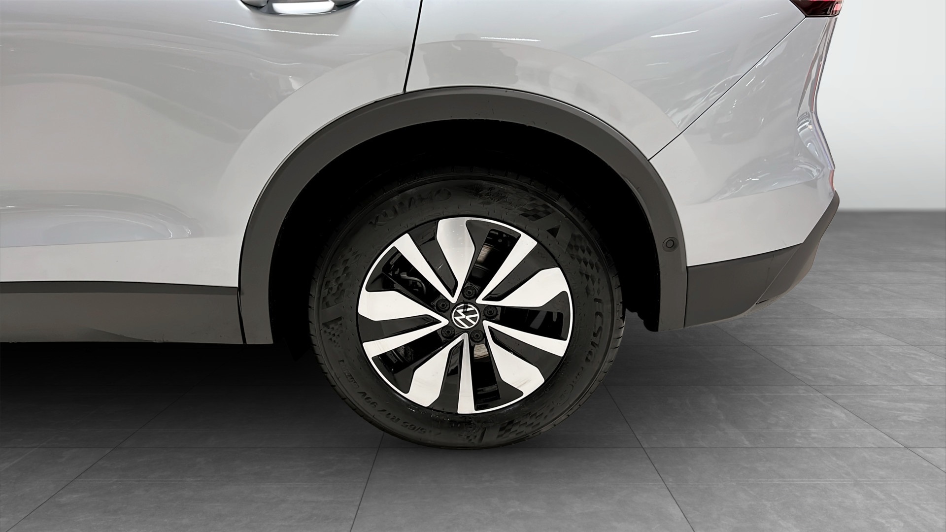 Volkswagen Tiguan WDC63K