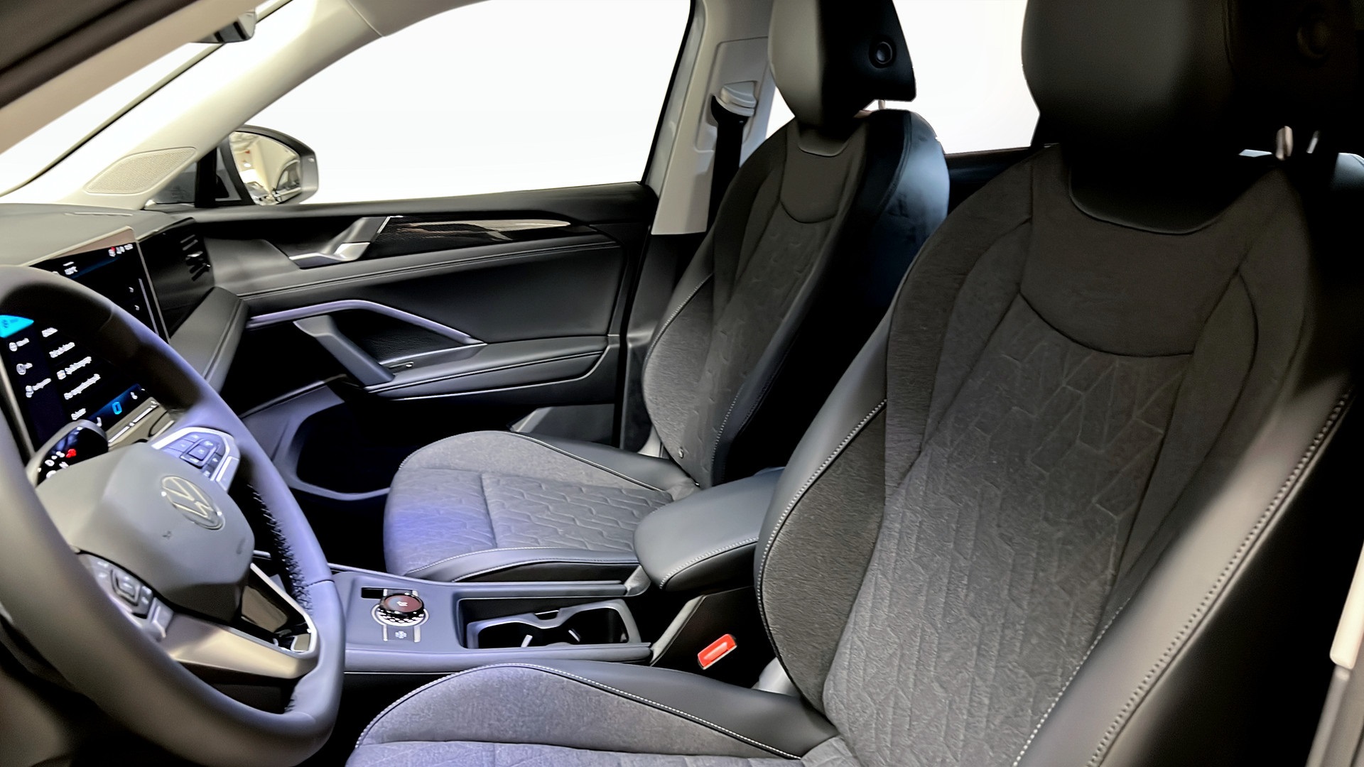 Volkswagen Tiguan WDC63K