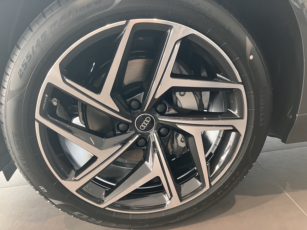 Audi Q6 e-tron WDD50X