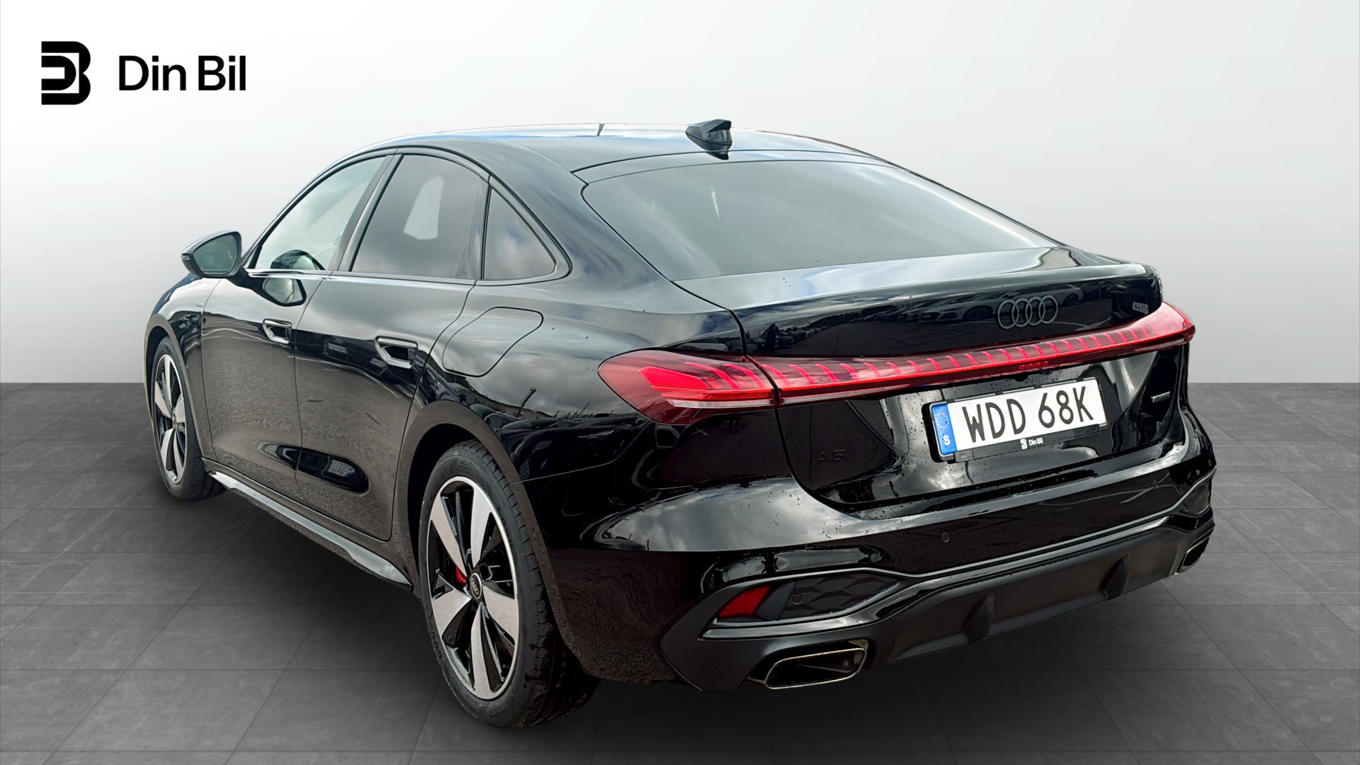 Audi A5 Sedan WDD68K