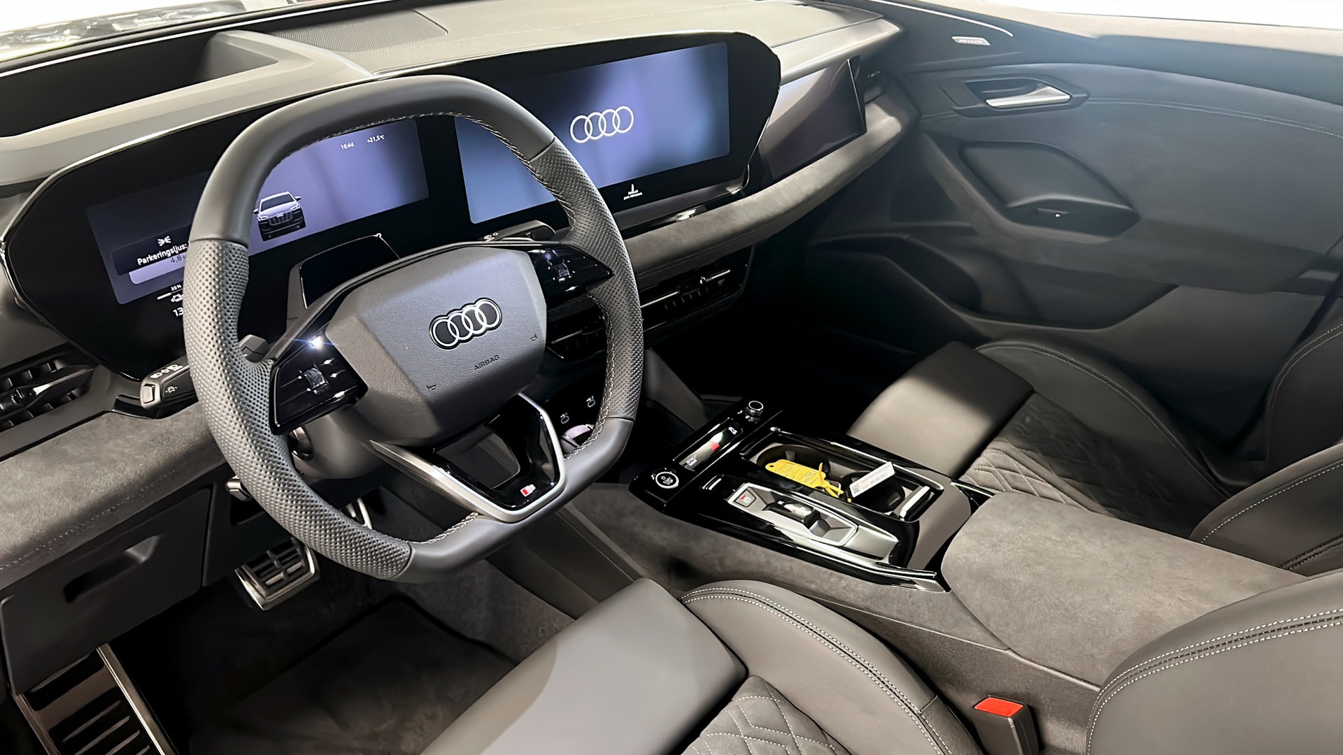 Audi Q6 e-tron WDE27L