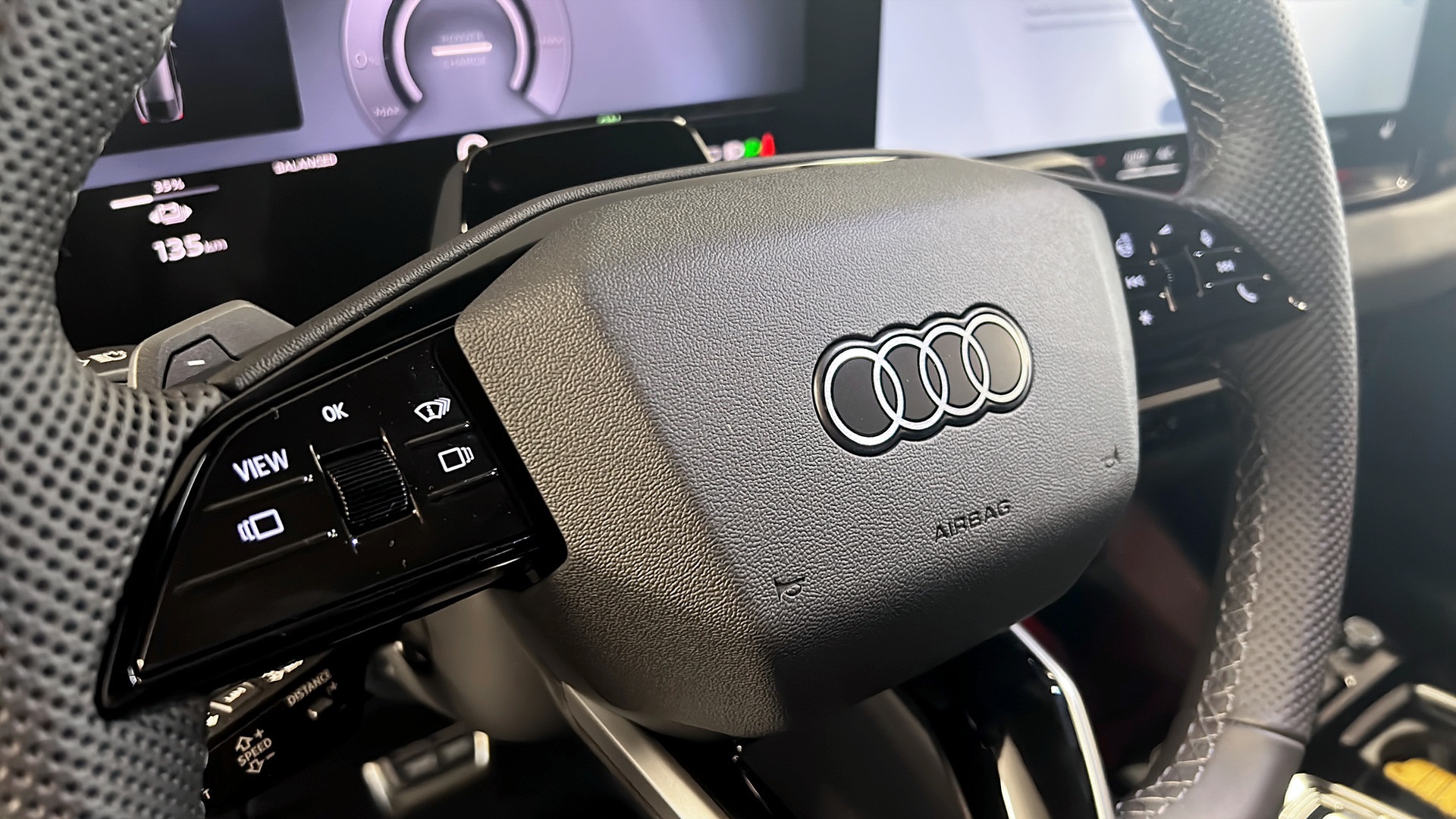 Audi Q6 e-tron WDE27L