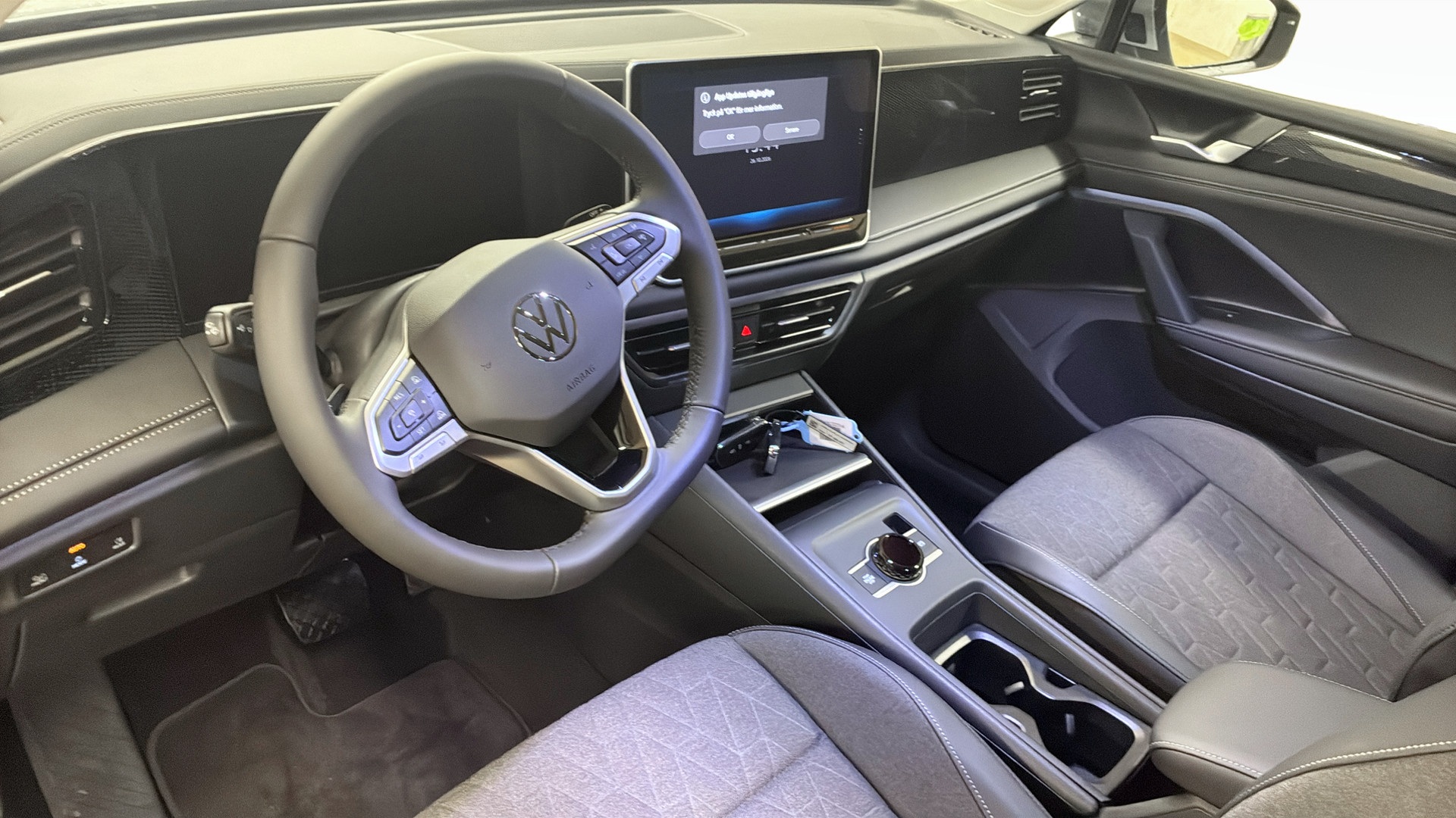 Volkswagen Tiguan WDF97M