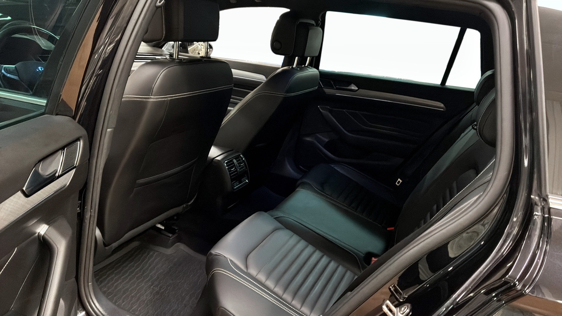 Volkswagen Passat Sportscombi WDL28F