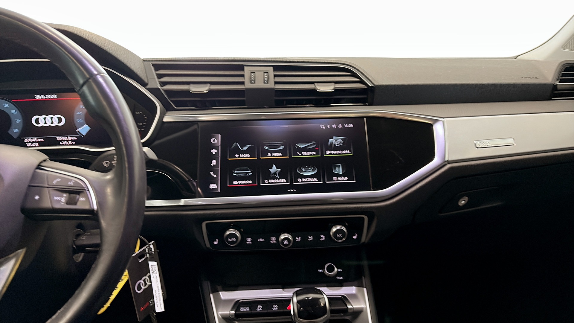 Audi Q3 WDM20X