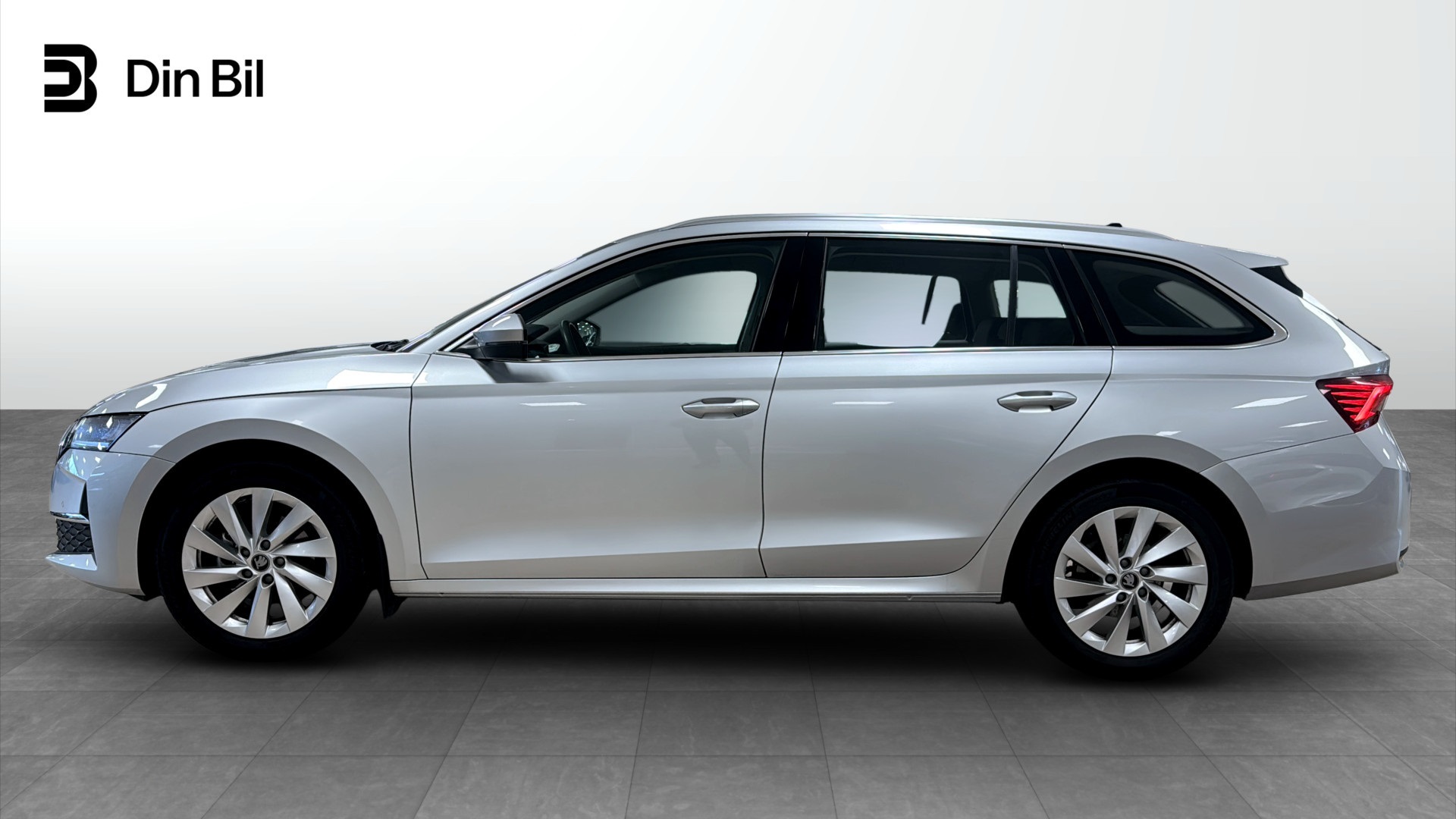 Skoda Octavia Combi WDM48K