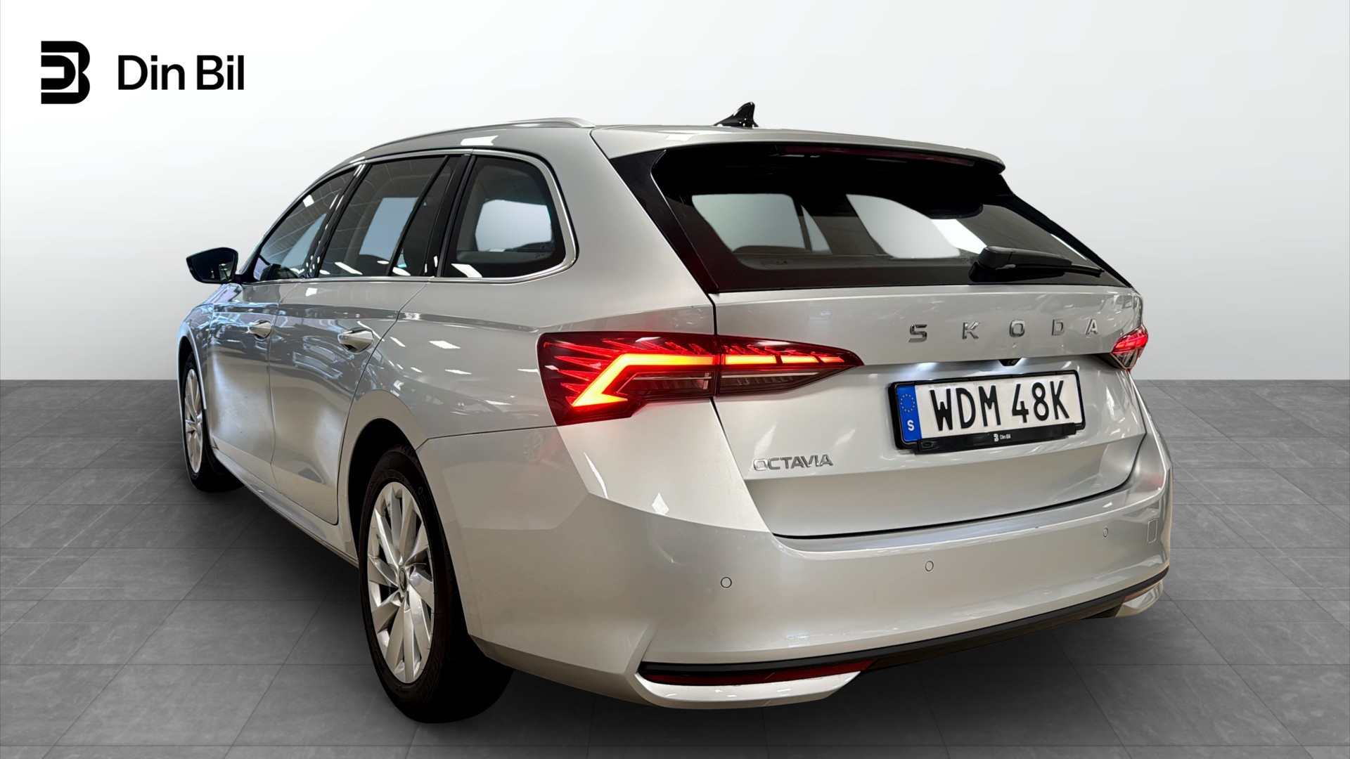 Skoda Octavia Combi WDM48K