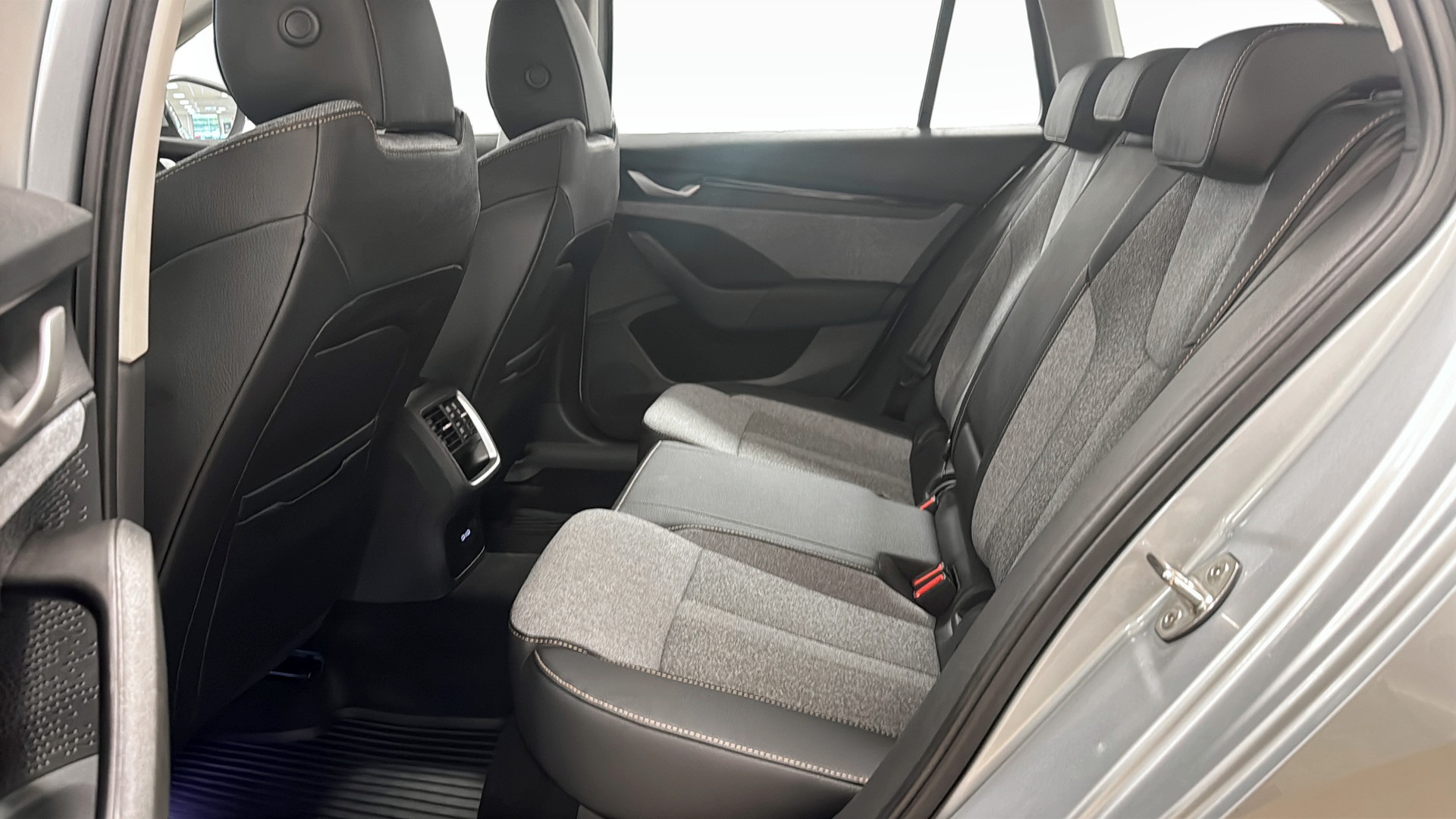 Skoda Octavia Combi WDM48K