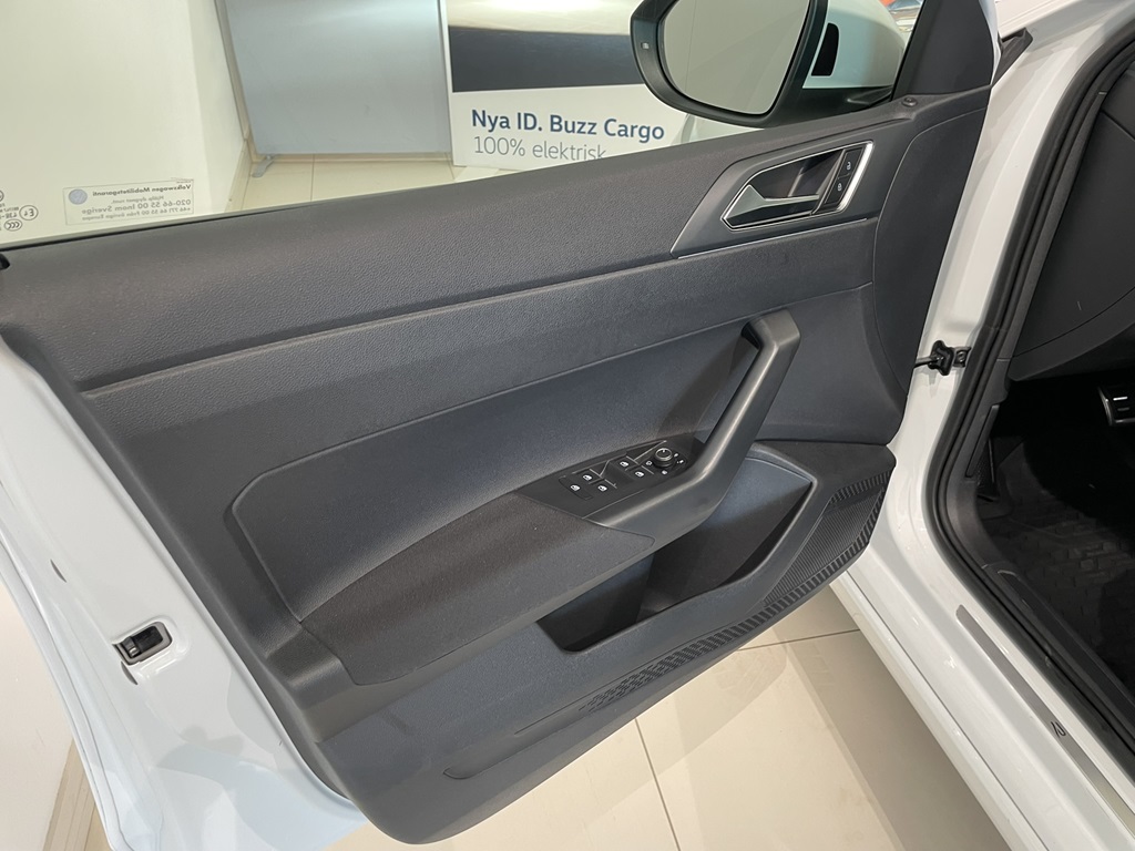 Volkswagen Taigo WEF47J