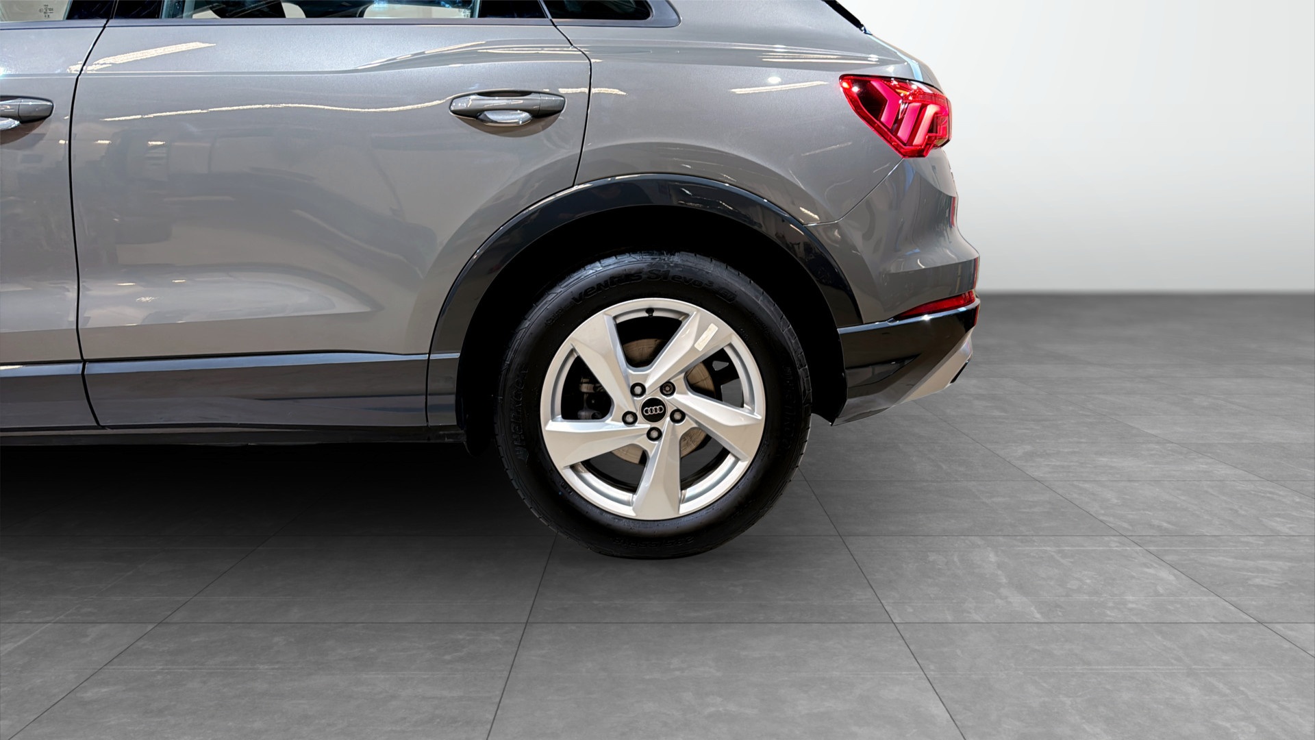 Audi Q3 WES85J