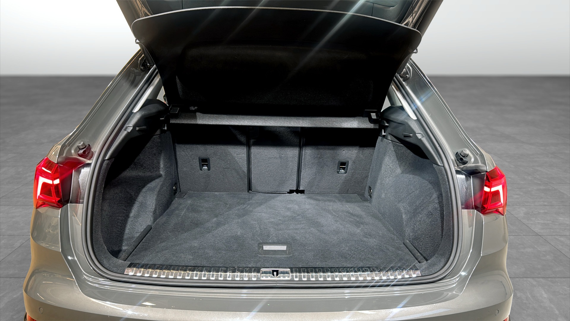 Audi Q3 WES85J