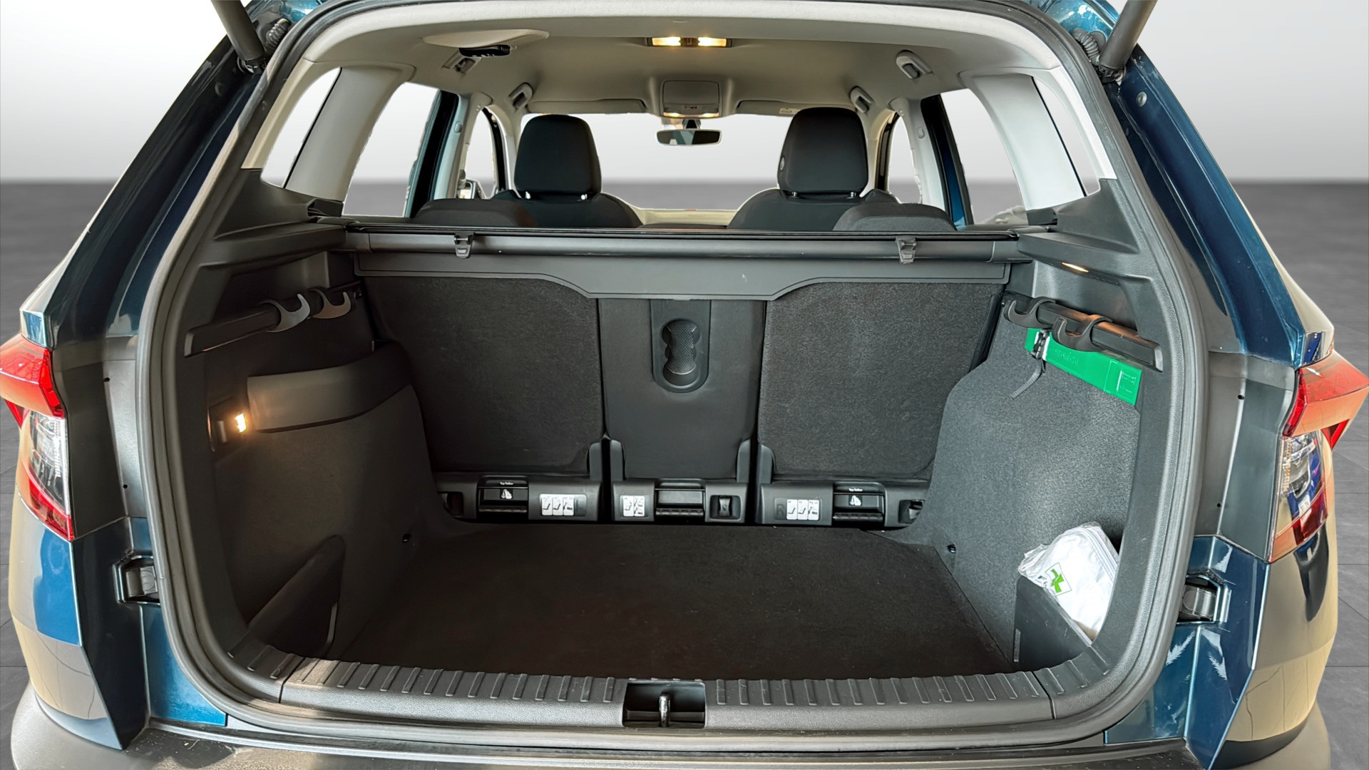 Skoda Karoq WEU59P