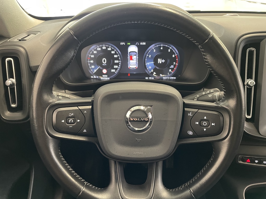 Volvo XC40 WFB28P