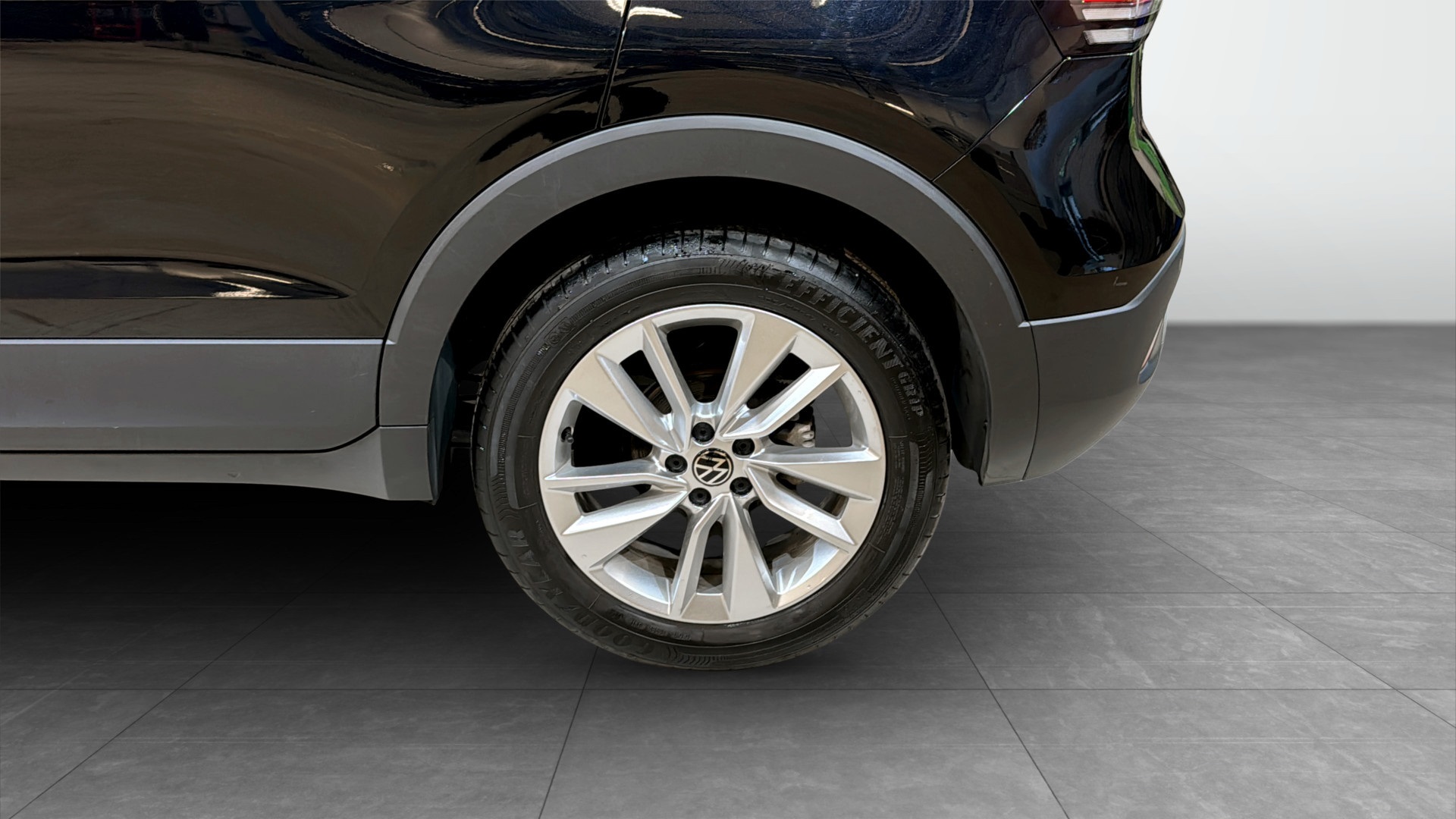 Volkswagen T-Cross WFF48S