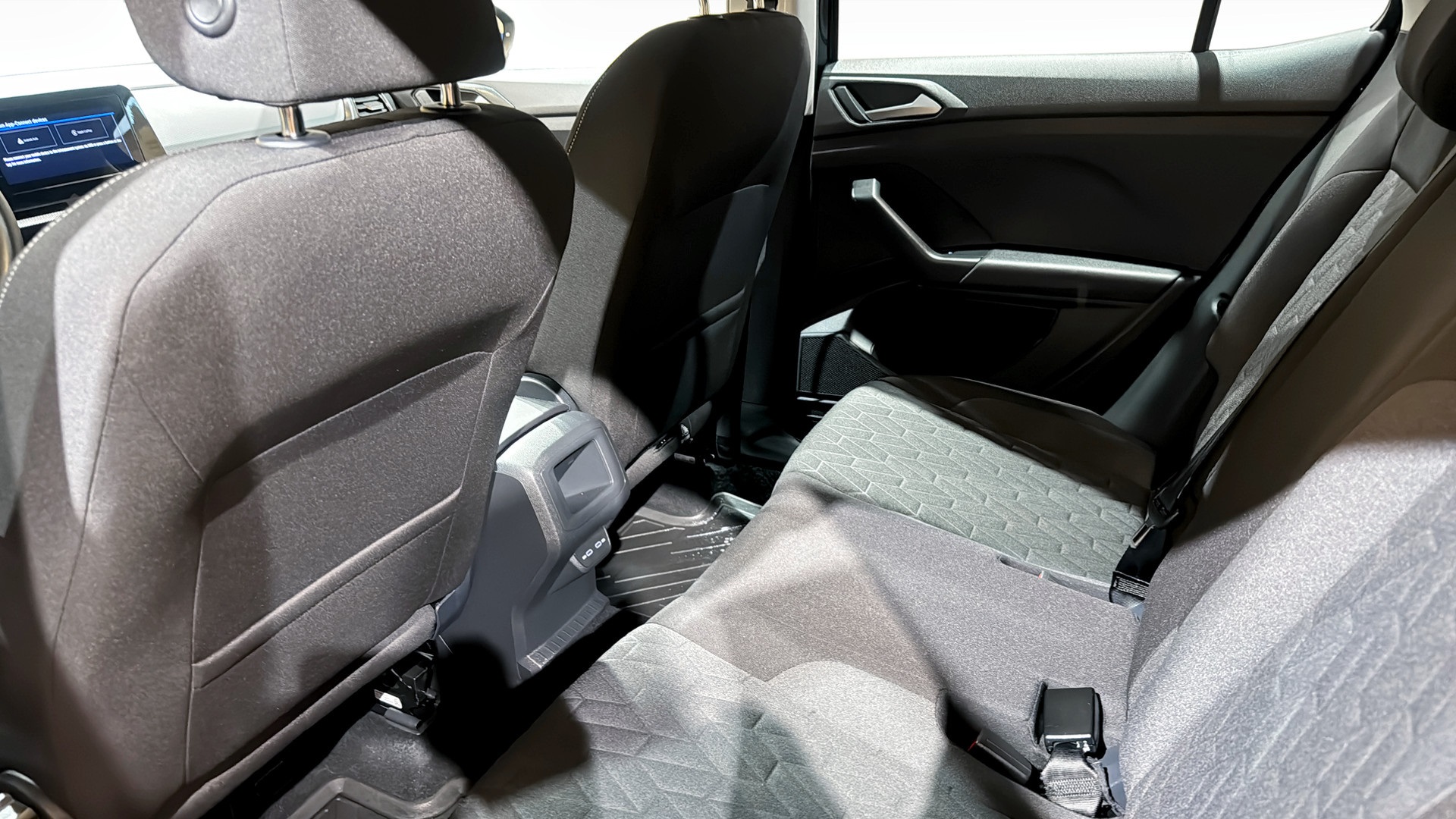 Volkswagen T-Cross WFF48S